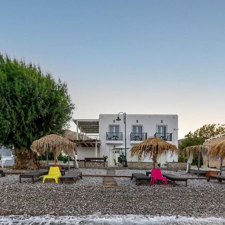 Uno Beachfront Suite Livadia  Eksteriør bilde